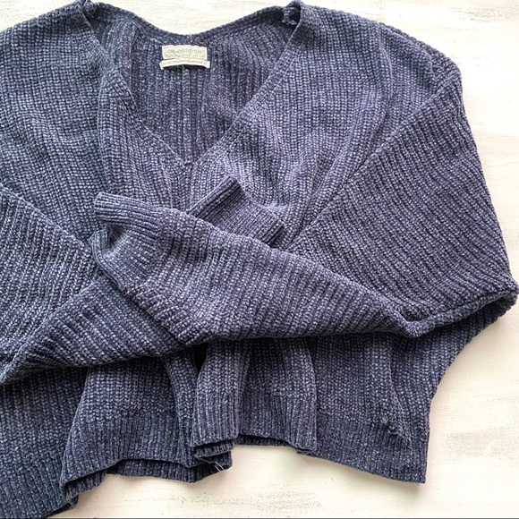 Urban Outfitters Sweaters - Urban Outfitters Oversize Chenille V-Neck…